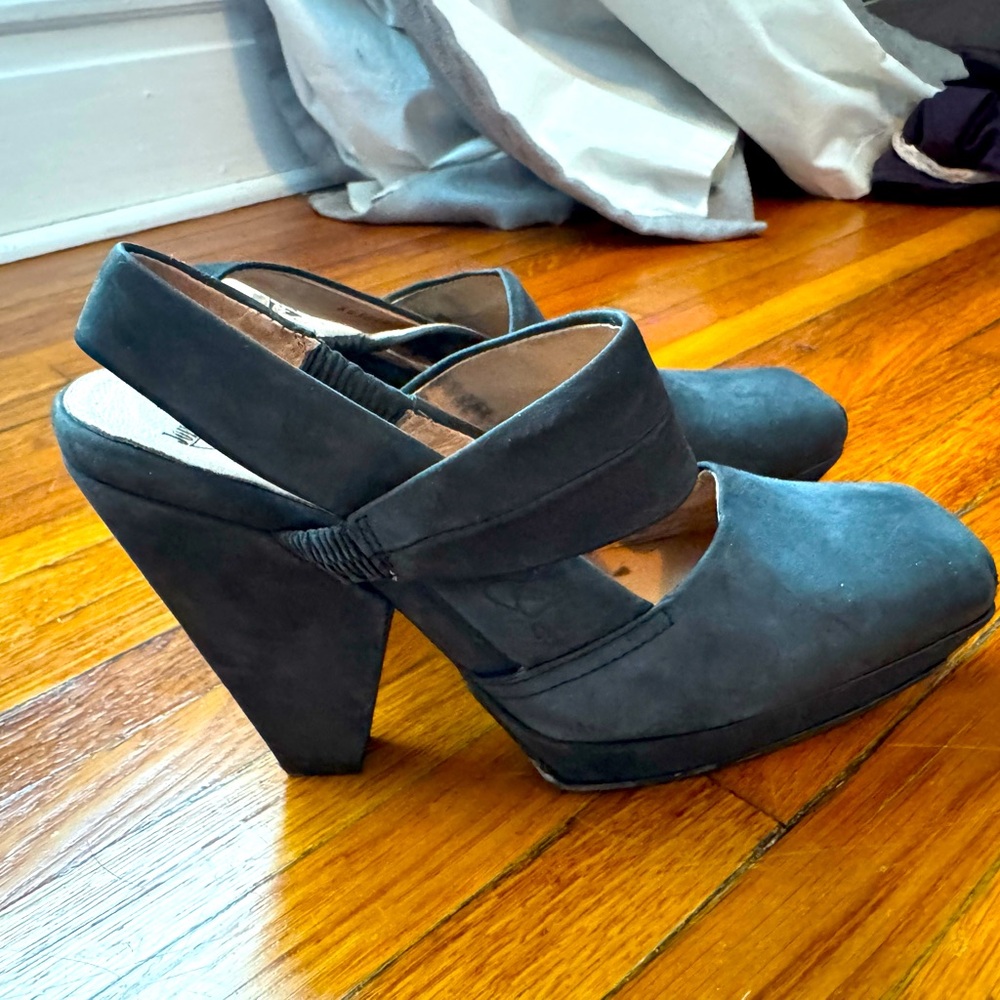 Fluevog Black Heels
